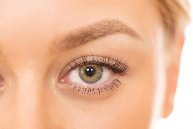 A sobrancelha e a blefaroplastia